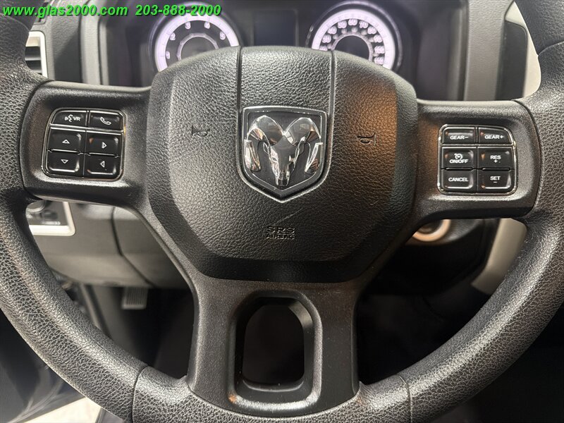 2020 RAM 1500 CLASSIC SLT - Photo 10 - Bethany, CT 06524
