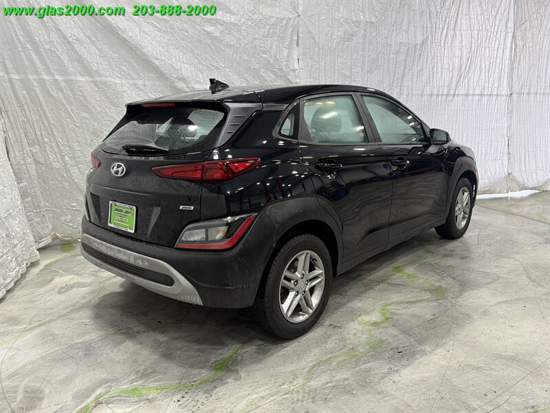 2023 Hyundai Kona SE - Photo 8 - Bethany, CT 06524