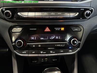 2018 Hyundai IONIQ Hybrid Blue   - Photo 24 - Bethany, CT 06524