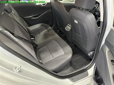 2018 Hyundai IONIQ Hybrid Blue   - Photo 10 - Bethany, CT 06524
