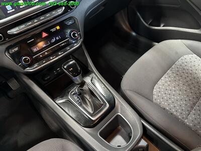 2018 Hyundai IONIQ Hybrid Blue   - Photo 27 - Bethany, CT 06524