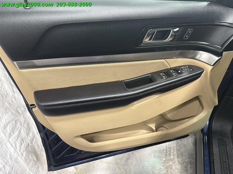 2016 Ford Explorer   - Photo 21 - Bethany, CT 06524