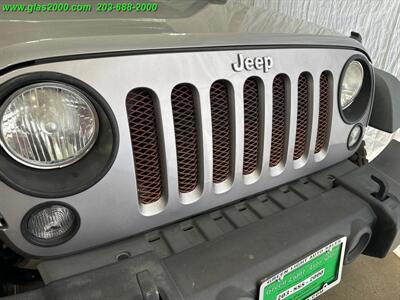 2015 Jeep Wrangler Unlimited Rubicon   - Photo 24 - Bethany, CT 06524