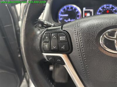 2019 Toyota Highlander LE   - Photo 21 - Bethany, CT 06524