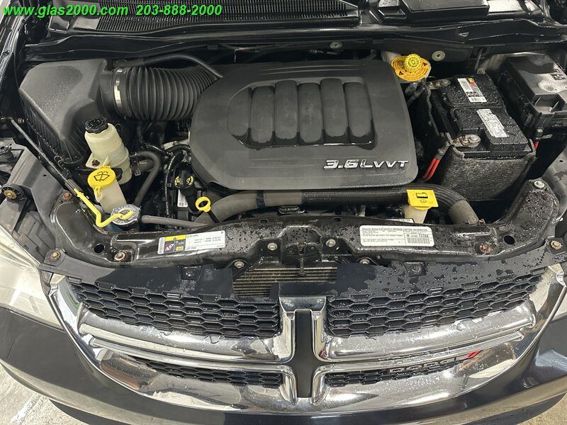 2015 Dodge Grand Caravan AVP - Photo 12 - Bethany, CT 06524