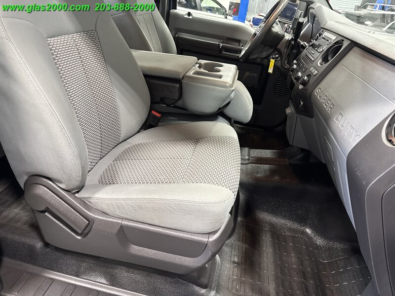 2016 Ford F-250 XL   - Photo 5 - Bethany, CT 06524