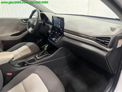 2020 Hyundai IONIQ White - Photo 5 - Bethany, CT 06524