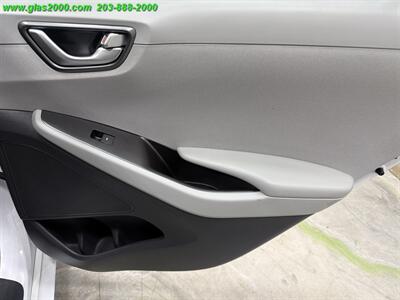 2020 Hyundai IONIQ White - Photo 26 - Bethany, CT 06524