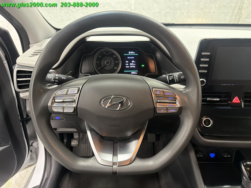 2020 Hyundai IONIQ White - Photo 4 - Bethany, CT 06524
