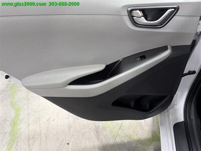 2020 Hyundai IONIQ White - Photo 28 - Bethany, CT 06524
