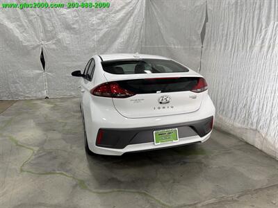 2020 Hyundai IONIQ White - Photo 32 - Bethany, CT 06524