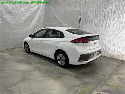 2020 Hyundai IONIQ White - Photo 7 - Bethany, CT 06524