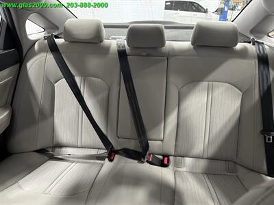 2016 Hyundai Sonata Hybrid SE   - Photo 24 - Bethany, CT 06524