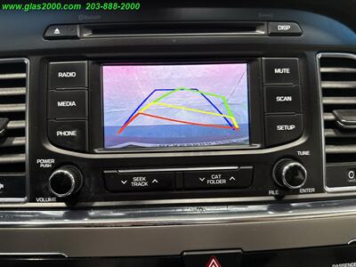 2016 Hyundai Sonata Hybrid SE   - Photo 11 - Bethany, CT 06524