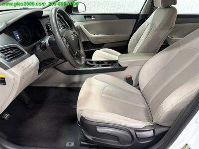 2017 Hyundai Sonata - Photo 22 - Bethany, CT 06524