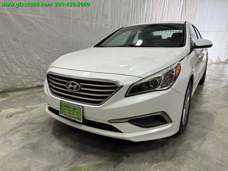 2017 Hyundai Sonata   - Photo 1 - Bethany, CT 06524