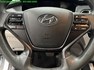 2017 Hyundai Sonata - Photo 15 - Bethany, CT 06524