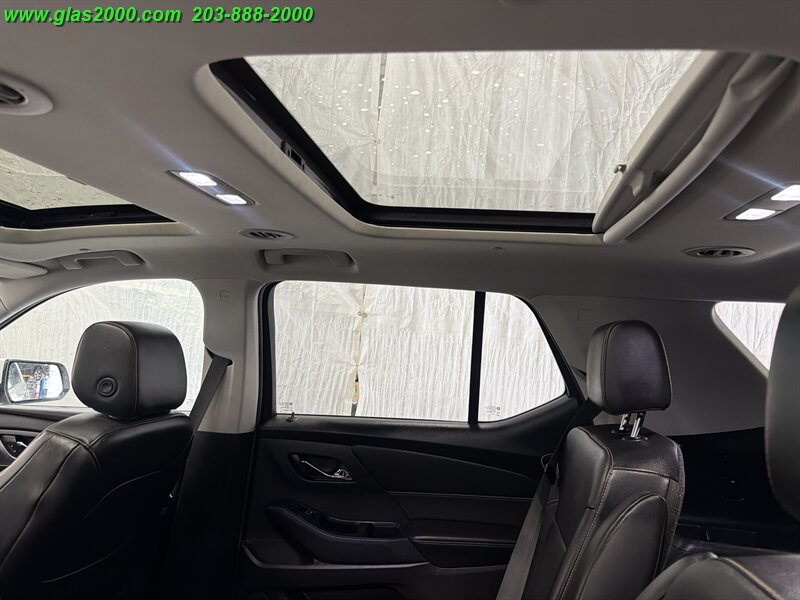 2019 Chevrolet Traverse Premier - Photo 12 - Bethany, CT 06524