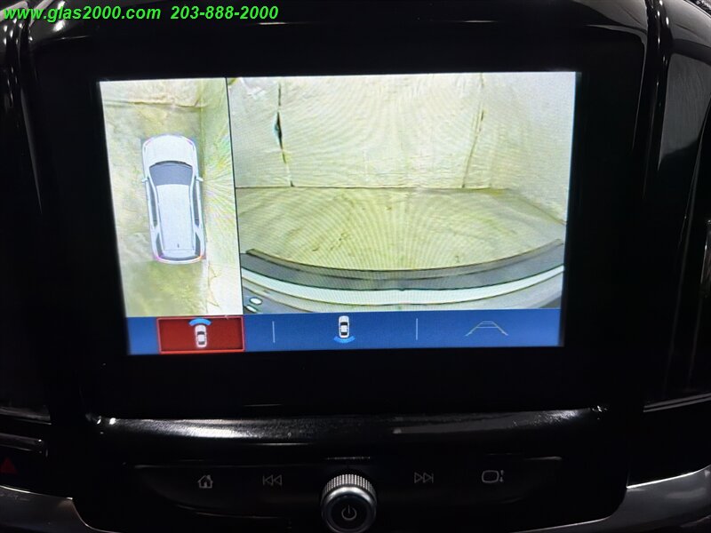 2019 Chevrolet Traverse Premier - Photo 11 - Bethany, CT 06524