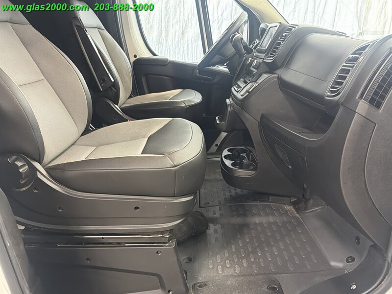 2024 RAM ProMaster High Roof - Photo 16 - Bethany, CT 06524