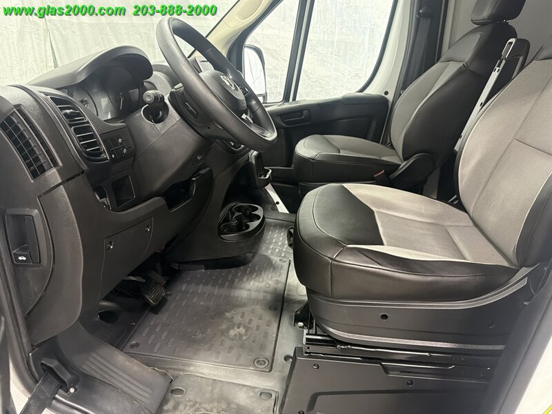 2024 RAM ProMaster High Roof - Photo 18 - Bethany, CT 06524