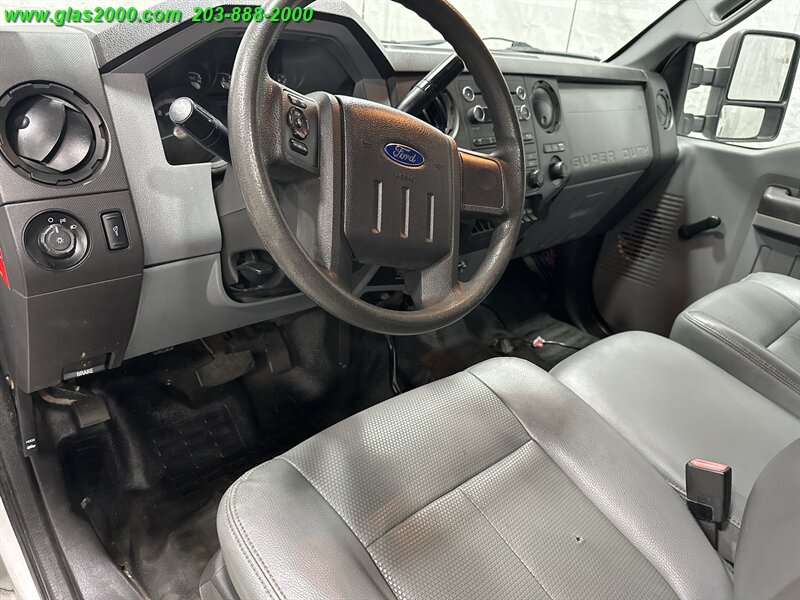 2015 Ford F-550 Super Duty XL - Photo 3 - Bethany, CT 06524