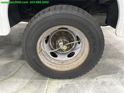 2015 Ford F-550 Super Duty XL - Photo 16 - Bethany, CT 06524