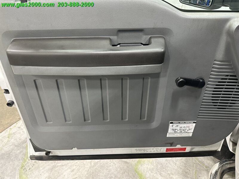 2015 Ford F-550 Super Duty XL - Photo 25 - Bethany, CT 06524