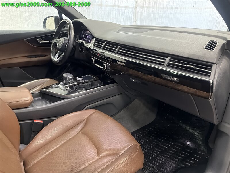 2017 Audi Q7 3.0T quattro Premium Plus - Photo 5 - Bethany, CT 06524