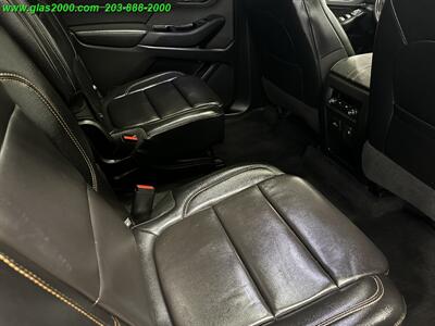 2018 Chevrolet Traverse 3LT   - Photo 10 - Bethany, CT 06524