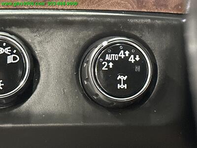 2018 Cadillac Escalade Luxury   - Photo 17 - Bethany, CT 06524