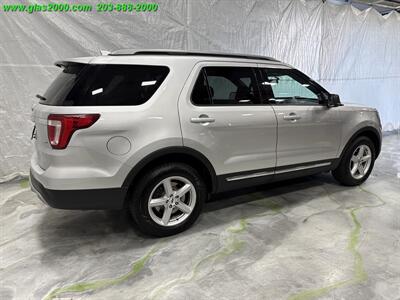 2017 Ford Explorer XLT   - Photo 8 - Bethany, CT 06524