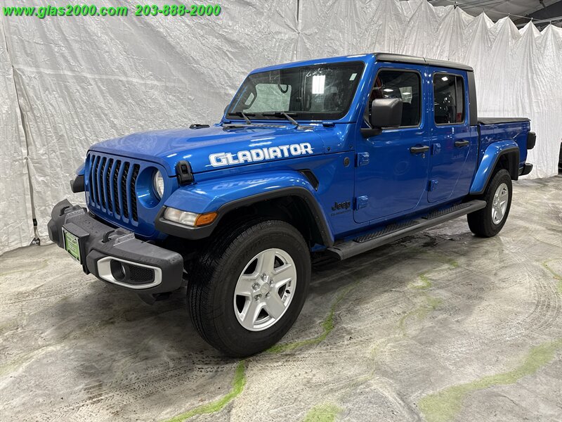 2022 Jeep Gladiator Sport   - Photo 1 - Bethany, CT 06524