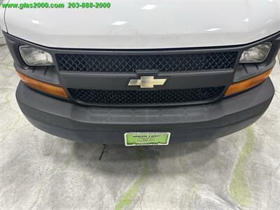 2015 Chevrolet Express LS Passenger   - Photo 18 - Bethany, CT 06524