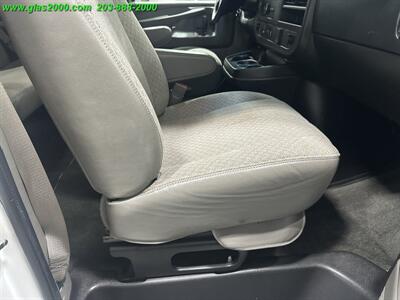 2015 Chevrolet Express LS Passenger   - Photo 21 - Bethany, CT 06524