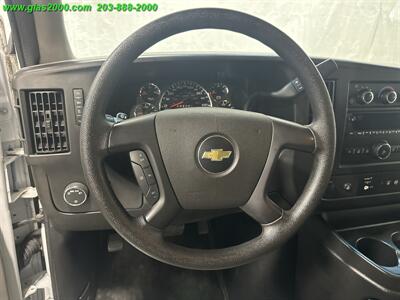 2015 Chevrolet Express LS Passenger   - Photo 4 - Bethany, CT 06524