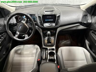 2016 Ford Escape SE - Photo 6 - Bethany, CT 06524