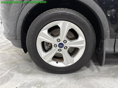 2016 Ford Escape SE - Photo 16 - Bethany, CT 06524