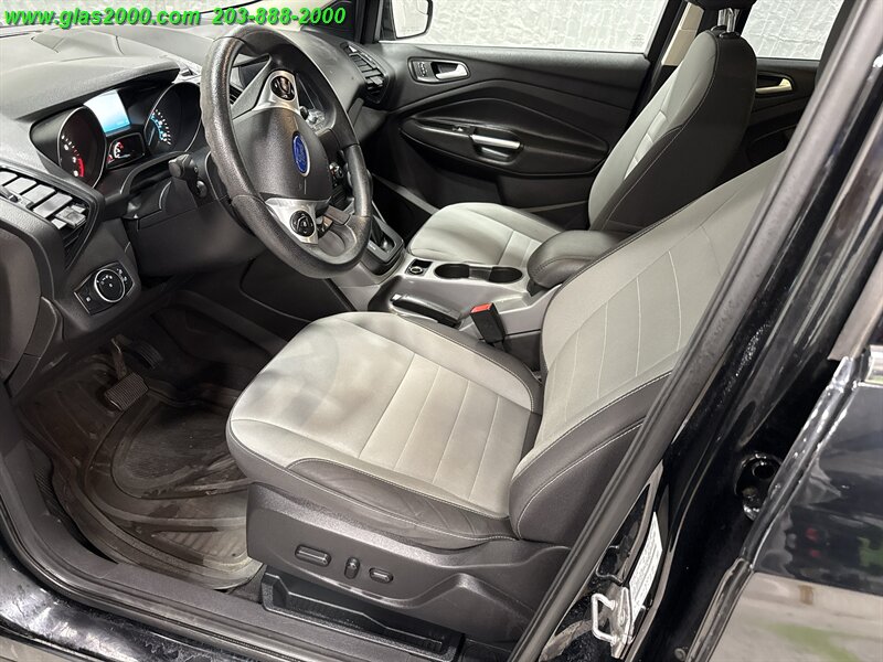 2016 Ford Escape SE - Photo 3 - Bethany, CT 06524