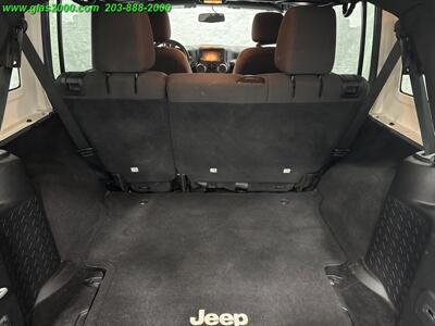 2015 Jeep Wrangler Unlimited Willys   - Photo 30 - Bethany, CT 06524