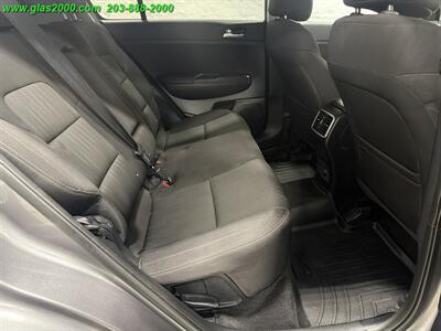 2017 Kia Sportage LX   - Photo 10 - Bethany, CT 06524