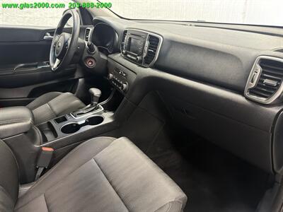 2017 Kia Sportage LX   - Photo 5 - Bethany, CT 06524