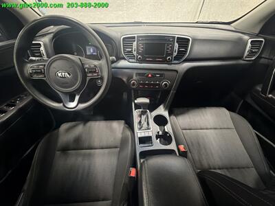2017 Kia Sportage LX   - Photo 6 - Bethany, CT 06524