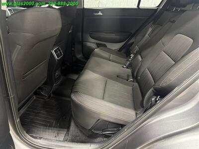 2017 Kia Sportage LX   - Photo 9 - Bethany, CT 06524