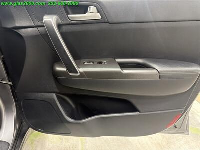 2017 Kia Sportage LX   - Photo 26 - Bethany, CT 06524
