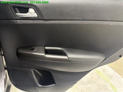 2017 Kia Sportage LX   - Photo 29 - Bethany, CT 06524