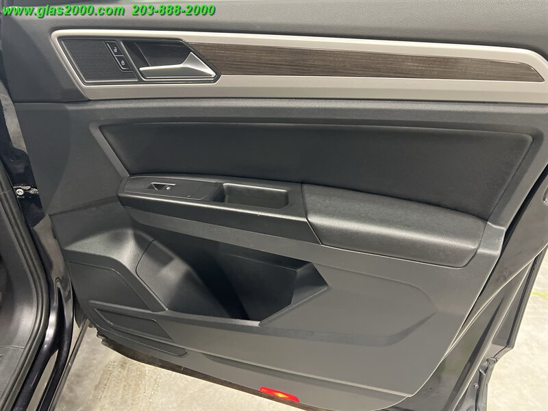 2020 Volkswagen Atlas SEL 4Motion - Photo 26 - Bethany, CT 06524