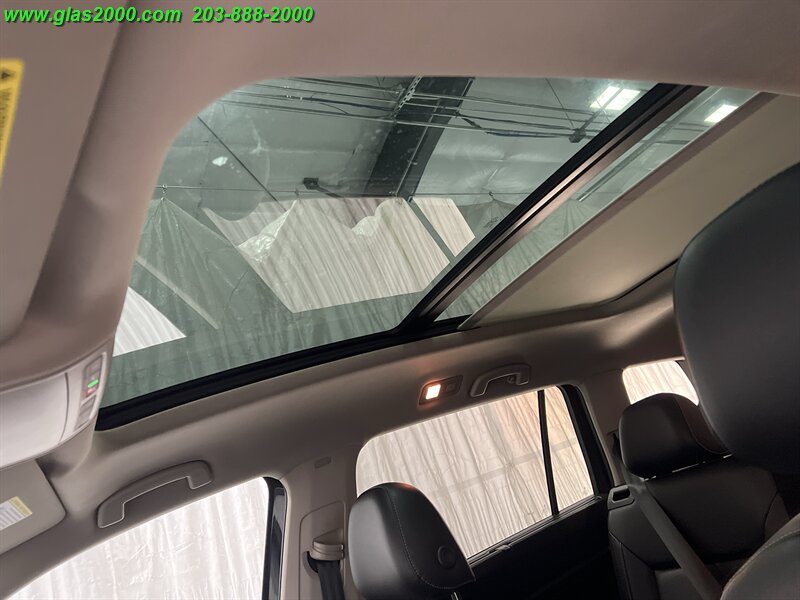 2020 Volkswagen Atlas SEL 4Motion - Photo 12 - Bethany, CT 06524