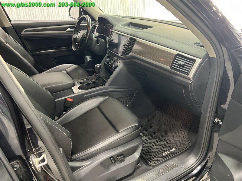 2020 Volkswagen Atlas SEL 4Motion - Photo 5 - Bethany, CT 06524