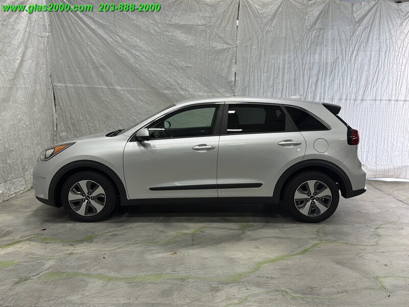 2018 Kia Niro FE - Photo 13 - Bethany, CT 06524